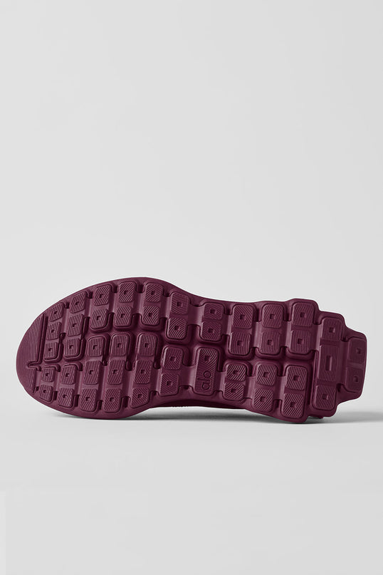 ALO Runner (Unisex) - Burgundy