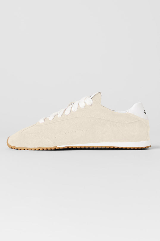 ALO Sunset Sneaker (Unisex) - Sandstone