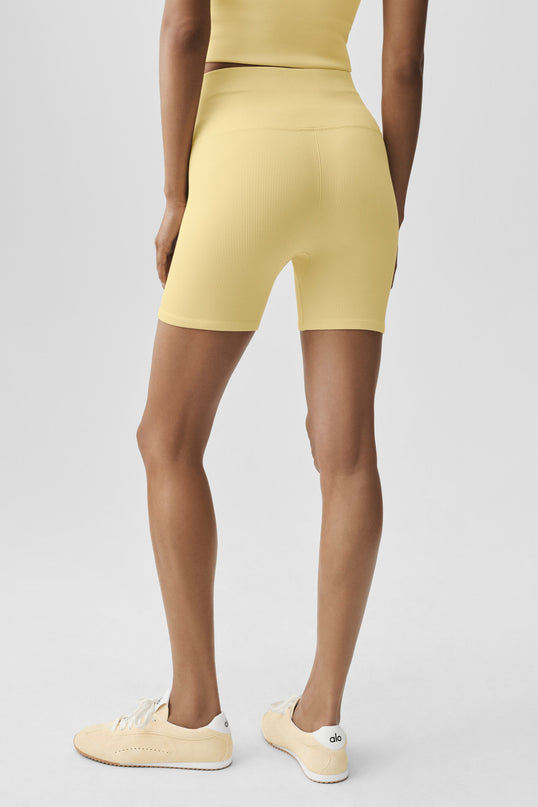5' Seamless Ribbed Favorite Short - Warm Butter