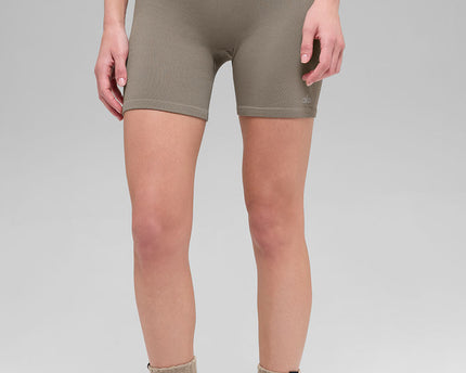 5' Seamless Ribbed Favorite Short - Light Cocoa